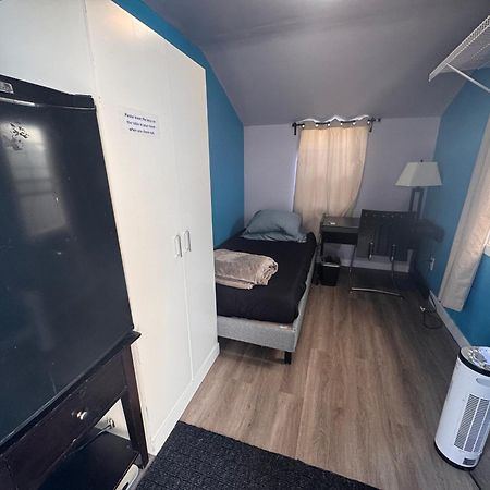 Ranny'S Private Rooms YYC Kültér fotó