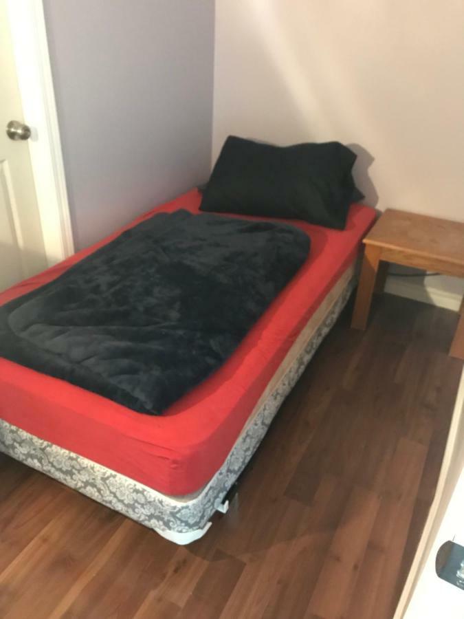 Ranny'S Private Rooms YYC Kültér fotó